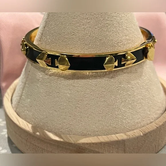Kate Spade Black and Gold Heritage Spade Bangle Bracelet new with dust bag - Picture 4 of 8